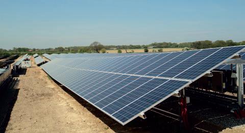 Royaume-Uni – IKAROS : réalisation de trois centrales photovoltaïques dans le sud du pays par SPIE