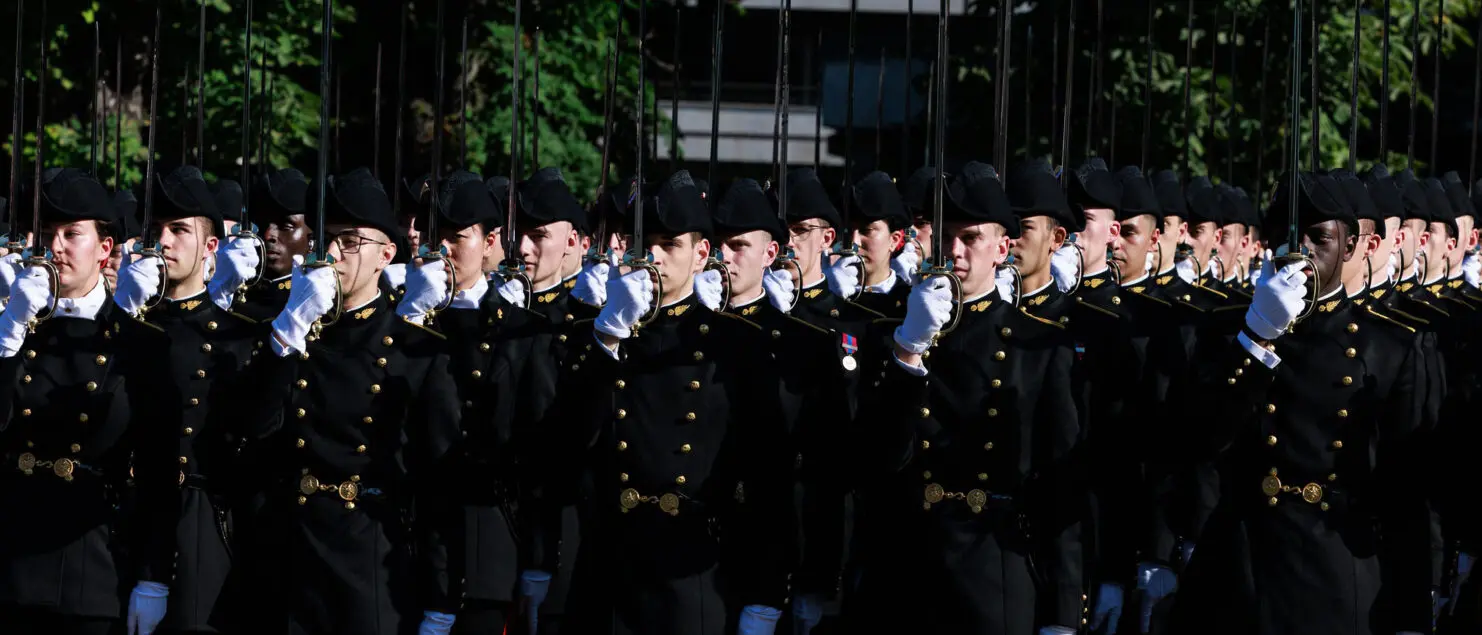 La tradition militaire a gagné en importance ces derniers années parmi les élèves.