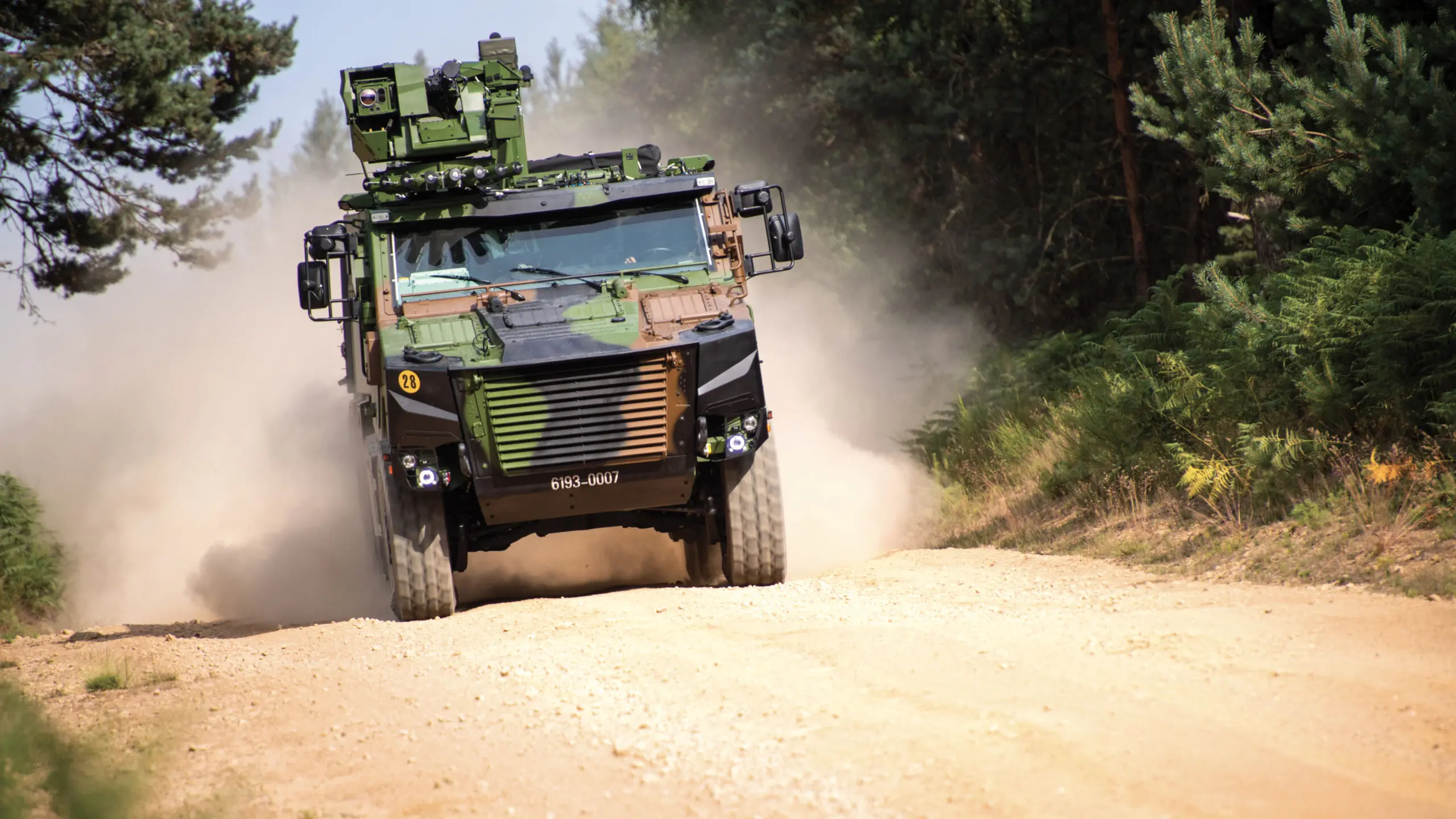 Le véhicule blindé multirôle (VBMR) Griffon est un véhicule de transport de troupes destiné à remplacer le véhicule de l’avant blindé au sein de l’armée de terre française dans le cadre du programme Scorpion.