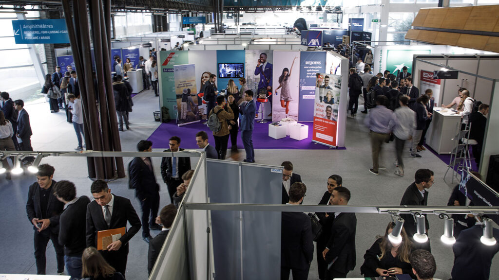 Salon des entreprises à l'Ecole polytechnique © Jérémy Barande