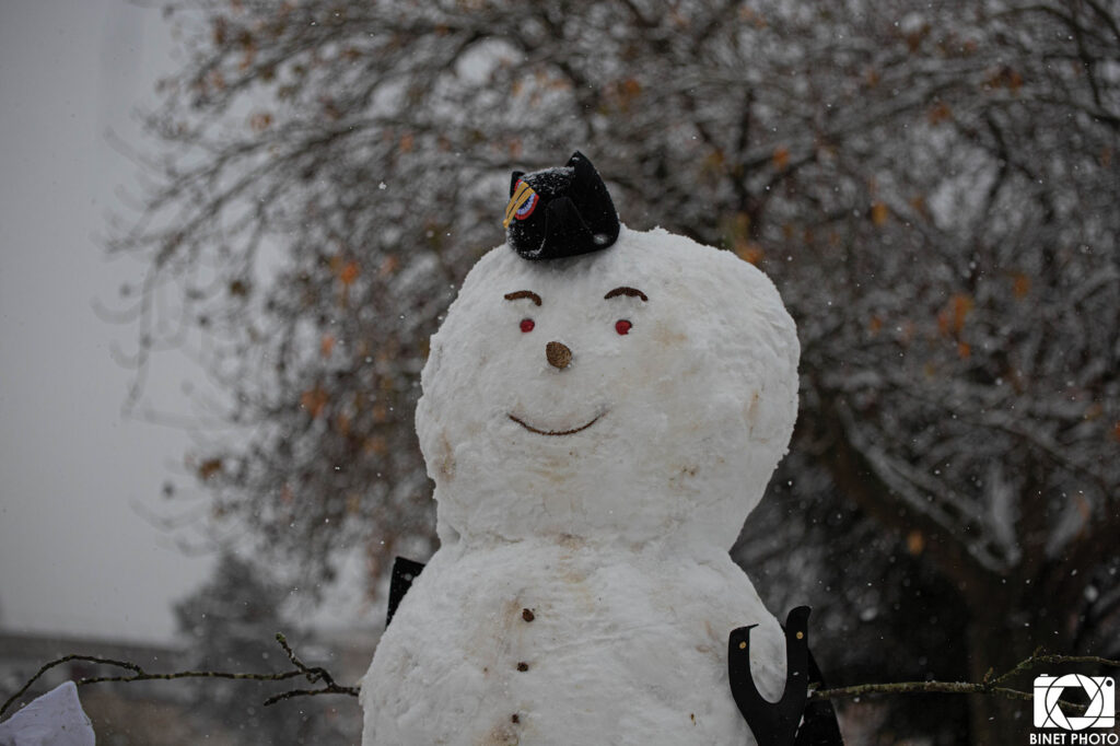 Fin d'année à l'X, l'École polytechnique sous la neige.