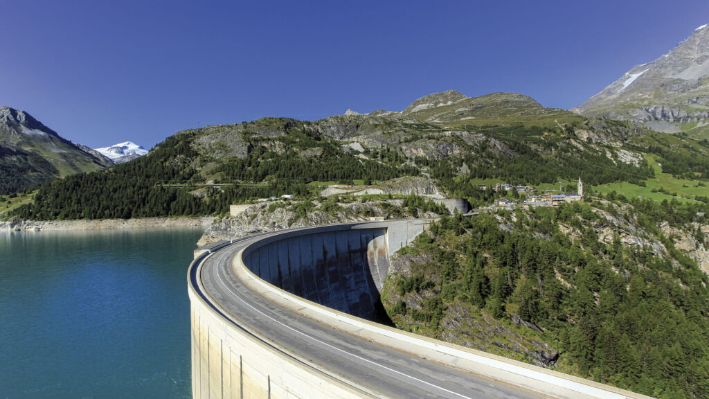 Barrage de Tignes, Isère.